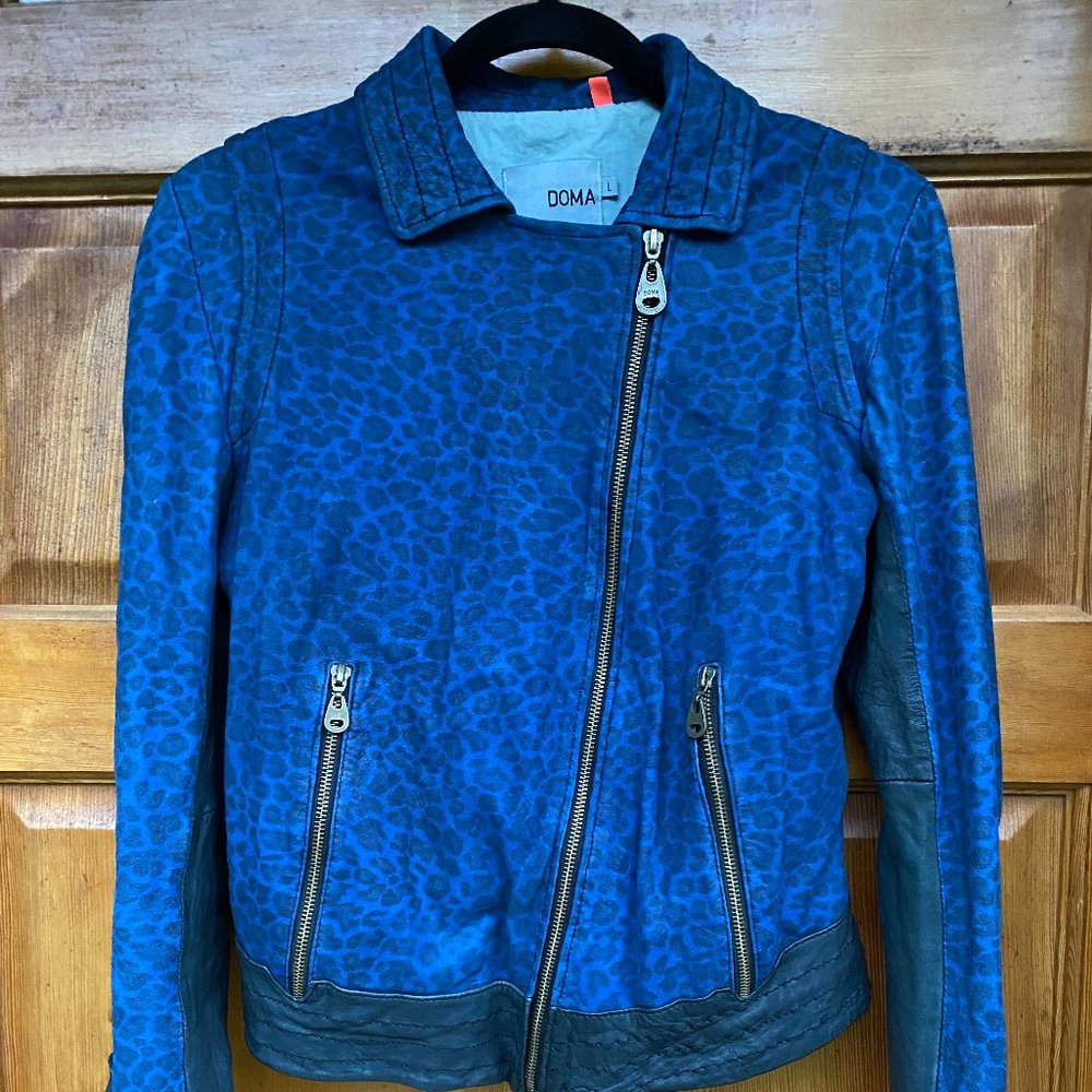 Doma Blue Leopard Jacket